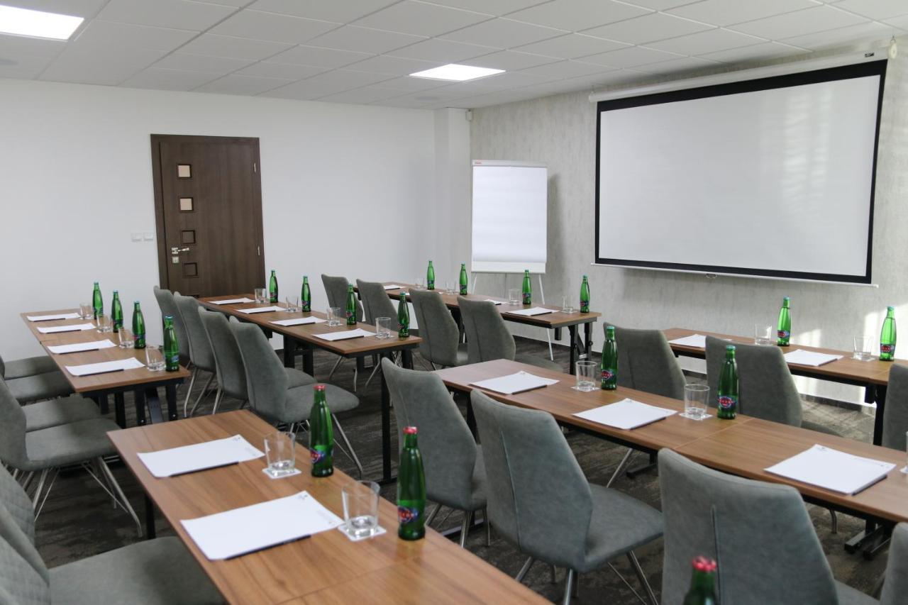 Hotel Crystal Kosice Ngoại thất bức ảnh