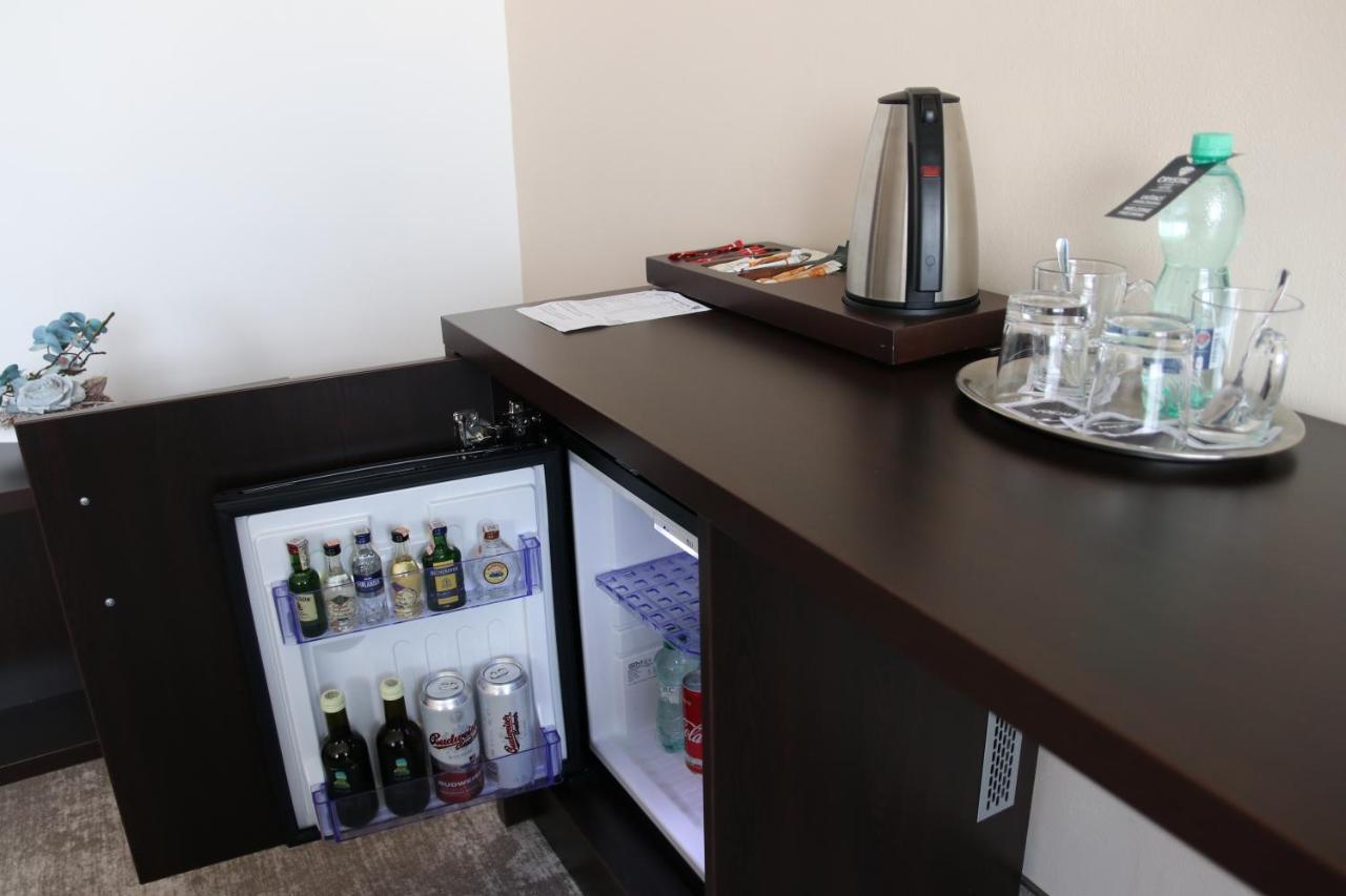 Hotel Crystal Kosice Ngoại thất bức ảnh